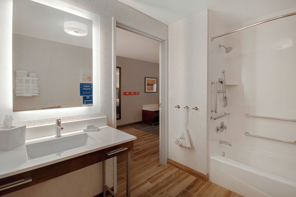 Hampton Inn & Suites Dayton Vandalia - photo 66
