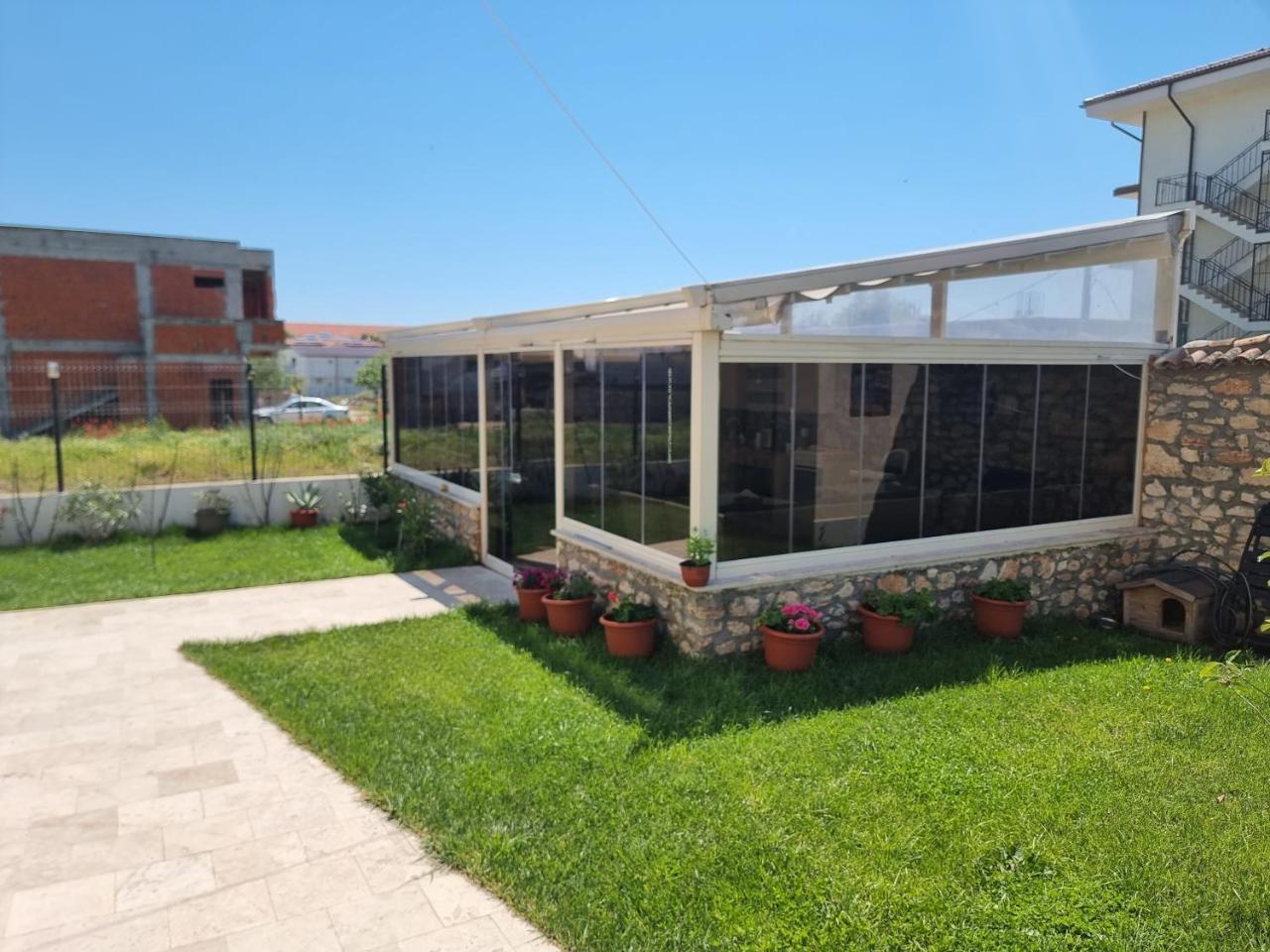 La Dudu in Unknown City, Romania