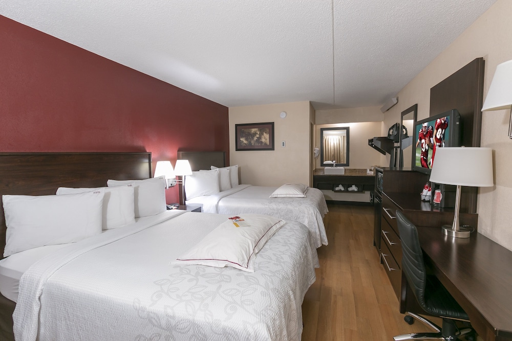 Red Roof Inn PLUS Pittsburgh South Airport - photo 21