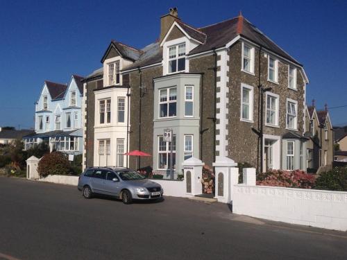 Glanllifon Bed and Breakfast — 4-Star Luxury Hotel in Criccieth, United Kingdom