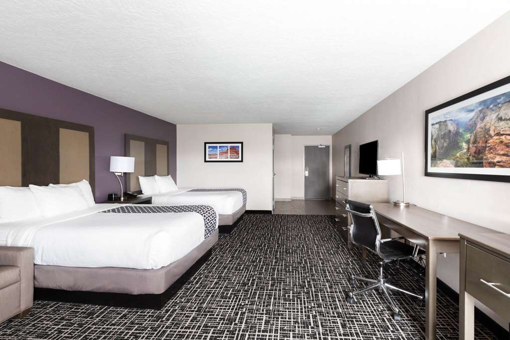 La Quinta Inn & Suites by Wyndham Kanab - photo 52