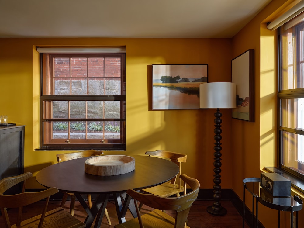The Abner Hotel - photo 14