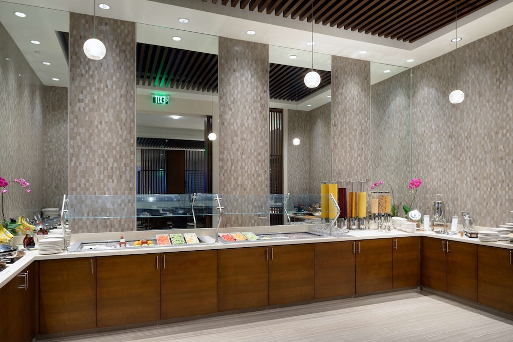 Hilton Woodland Hills Los Angeles - photo 47