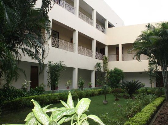Hotel Basundhara in Bolpur, India