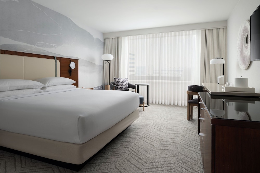 Marriott Long Beach Downtown - photo 6