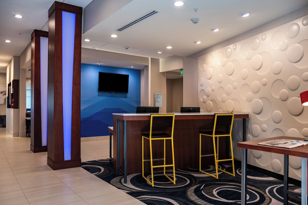 Holiday Inn Express & Suites Orlando Lake Buena Vista by IHG - photo 27