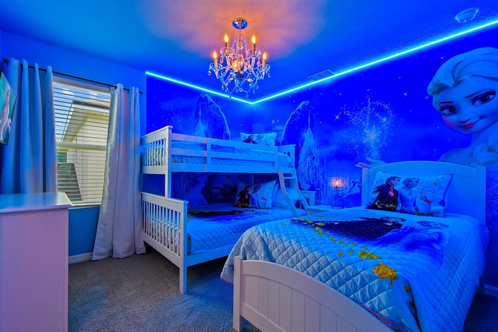Disney Getaway: Pool Spa & Lake Views - photo 16