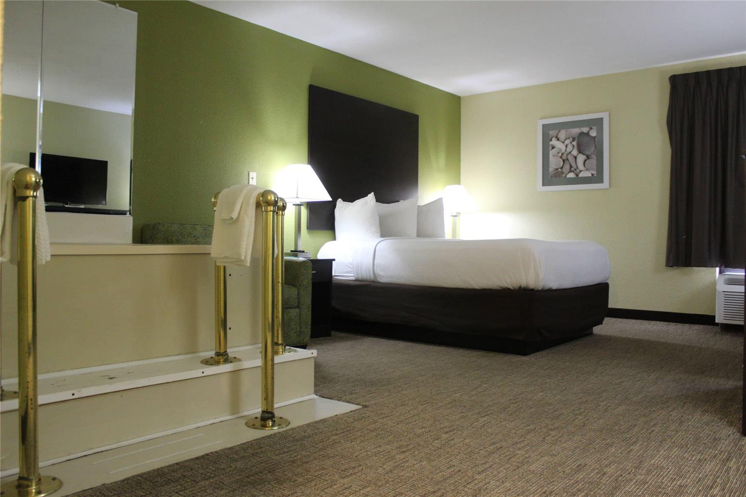 Quality Inn and Suites University Area - photo 27