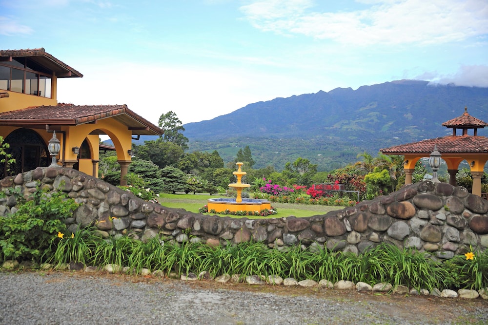 Los Establos Boutique Resort All Inclusive in Boquete, Panama