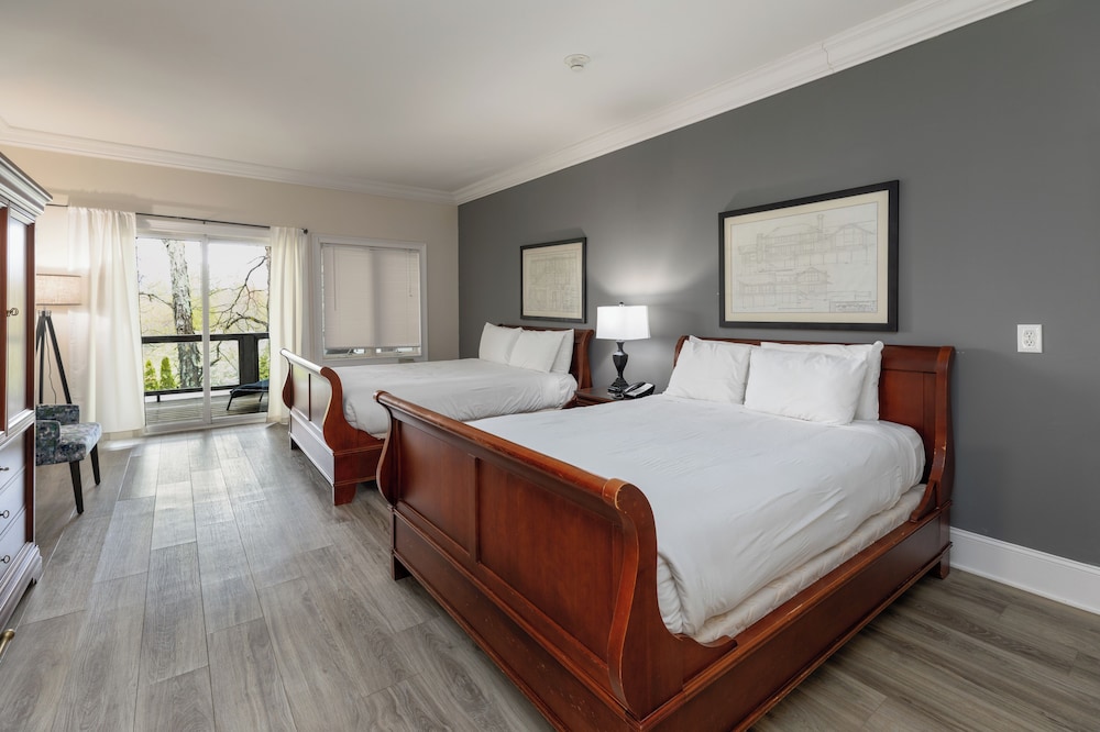 The Inn at Crestwood - photo 21