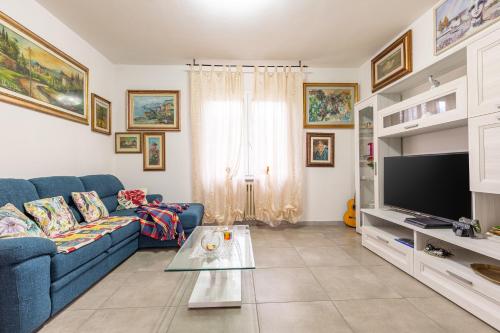 Holiday House Giuliana — 4-Star Luxury Hotel in Poggio A Caiano, Italy