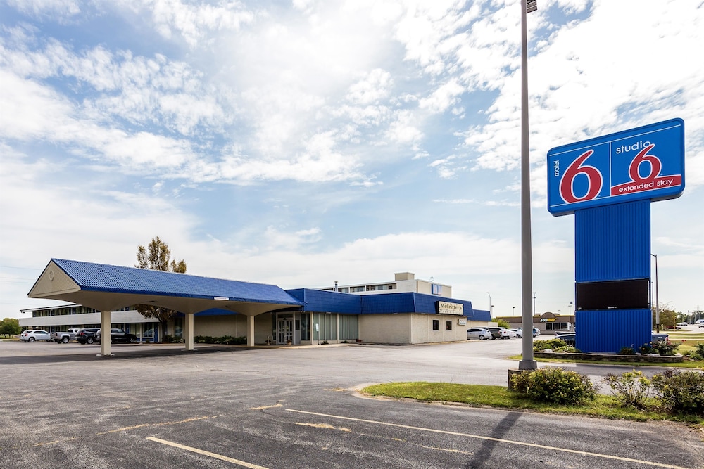 Studio 6 Pekin Il - featured photo