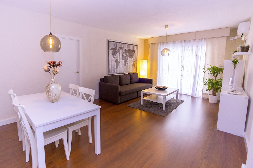 Exclusive Apartments Street Beatas — 4-Star Luxury Hotel in Malaga, Spain