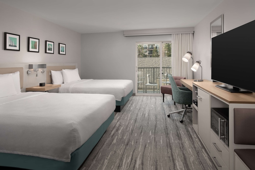 Hilton Garden Inn Marina Del Rey - photo 12