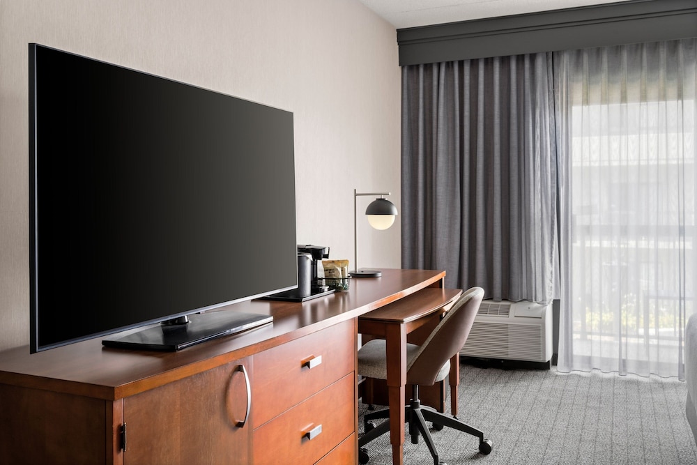 Courtyard by Marriott Detroit Livonia - photo 19