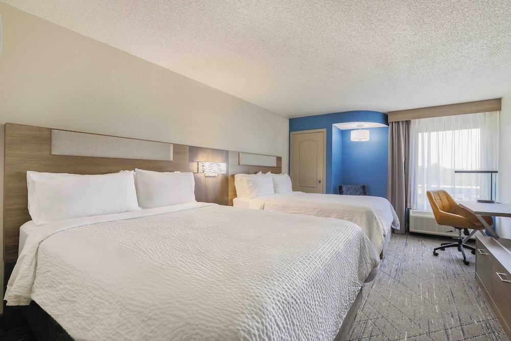 Holiday Inn Express Burlington by IHG - photo 19