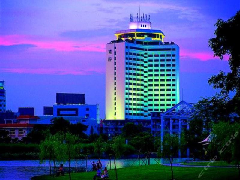 Zhongshan International Hotel — 5-Star Luxury Hotel in Zhongshan, People's Republic of China