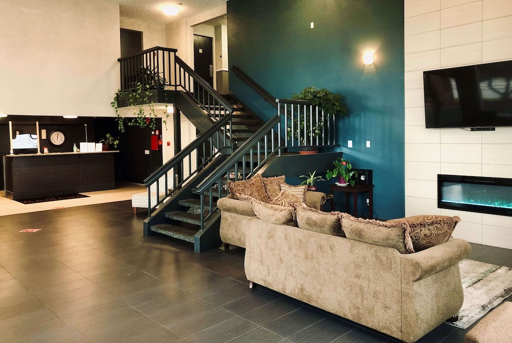 Ramada by Wyndham Spokane Valley - photo 2