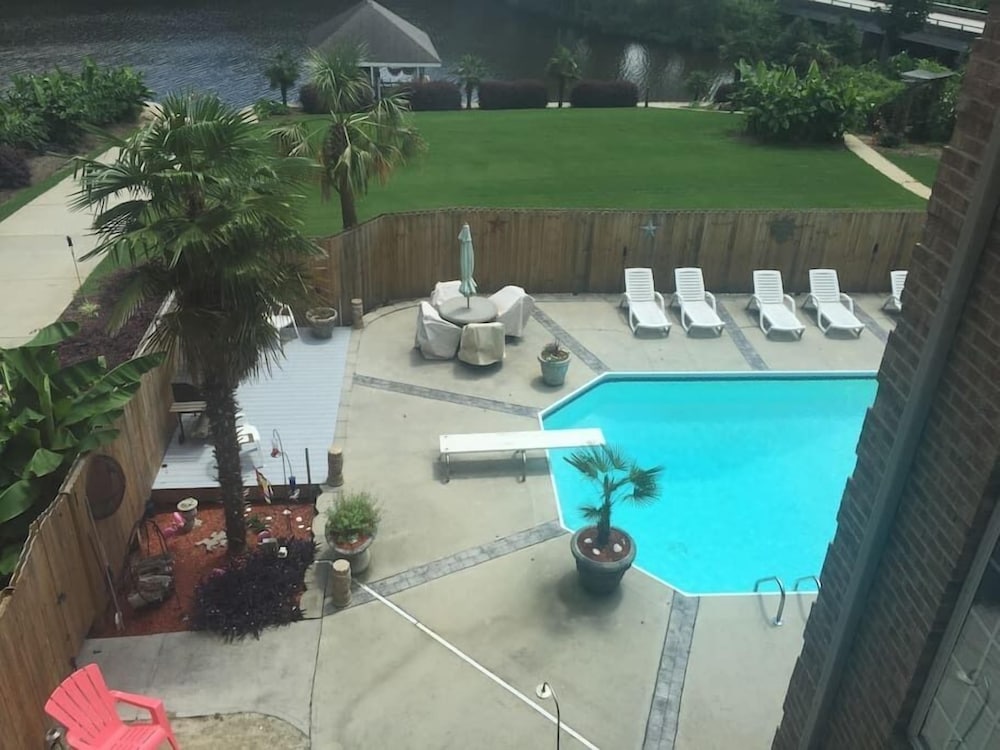 The Lakeside Resort - photo 19