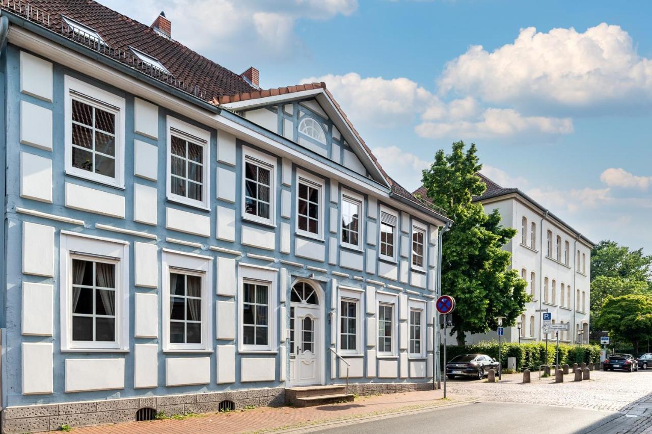 Apartment & Junior Suite Schloßstraße Am Park — 4-Star Luxury Hotel in Burgdorf, Germany