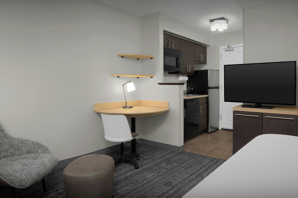 TownePlace Suites by Marriott Pensacola - photo 12