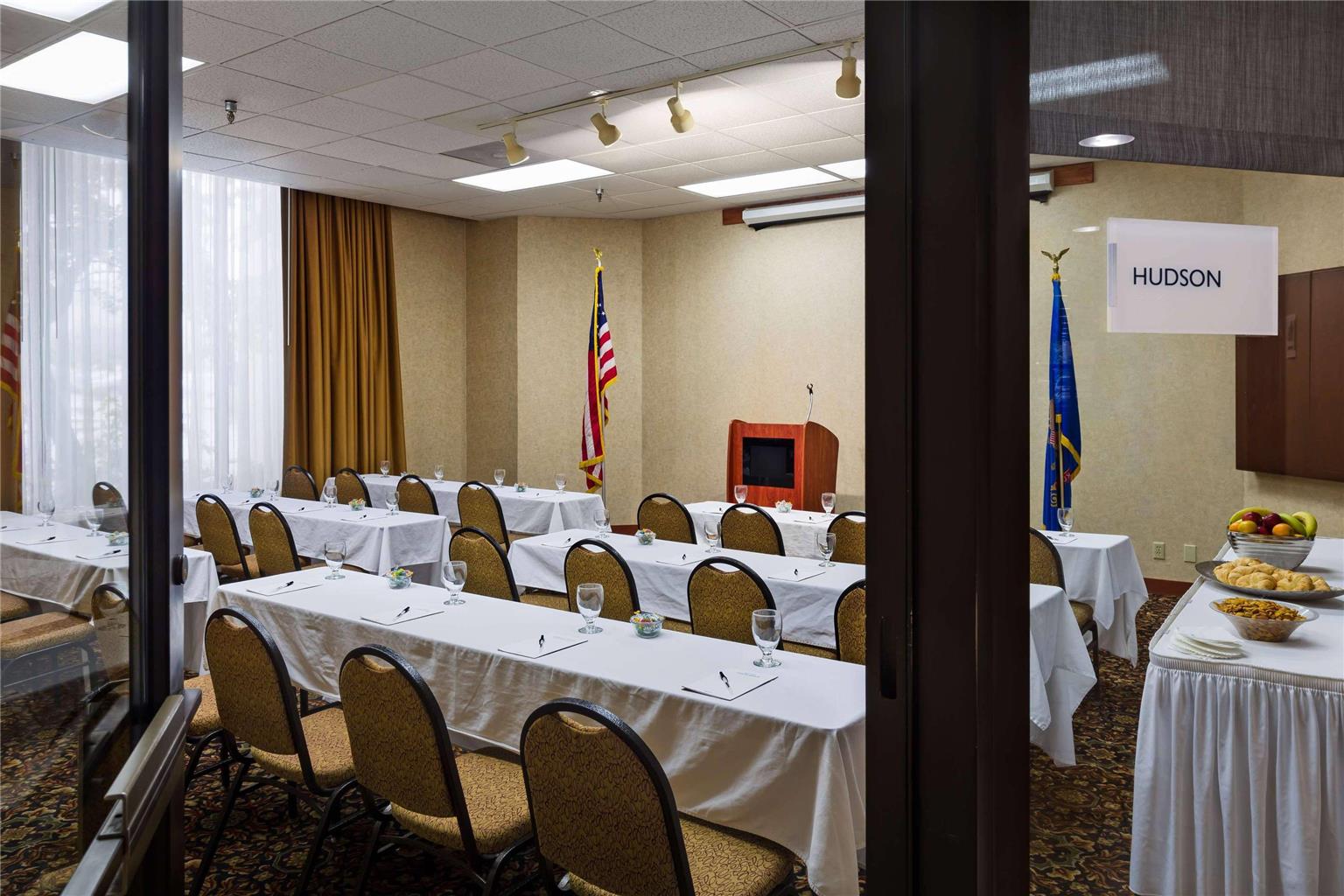 Radisson Hotel Bismarck - photo 12