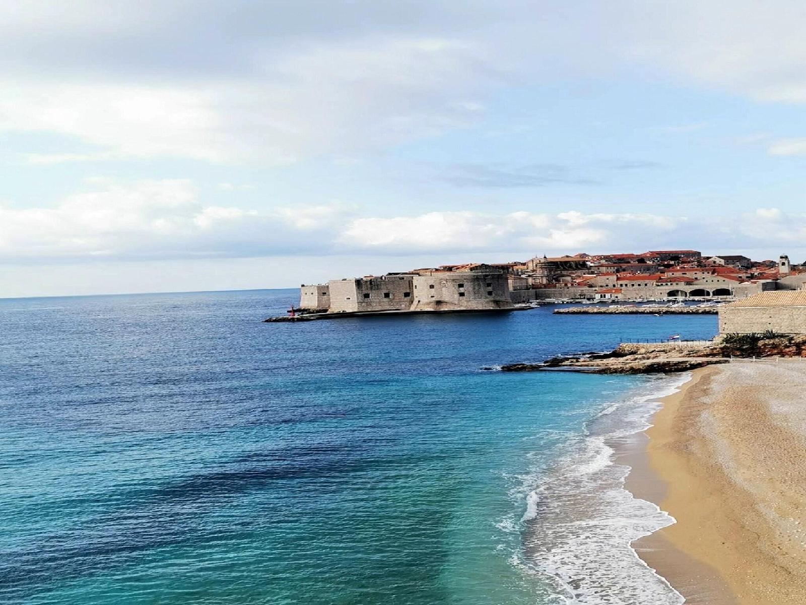 Charming Apartment in Dubrovnik 40 m Parking Included