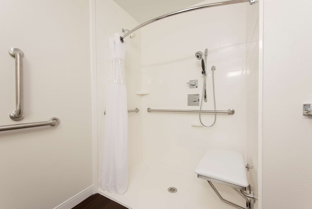 Hampton Inn Seymour - photo 24