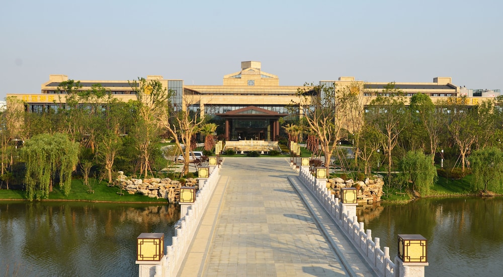 Jinling Yew Resort Wuxi - carbon neutral hotel in Wuxi