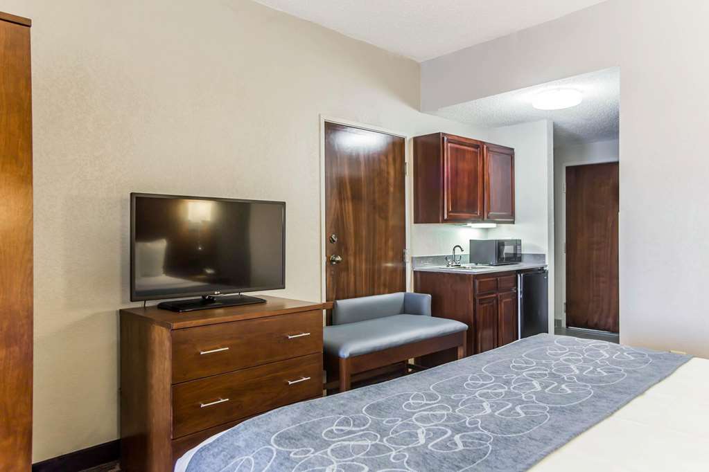 Comfort Suites Pineville Ballantyne Area - photo 22