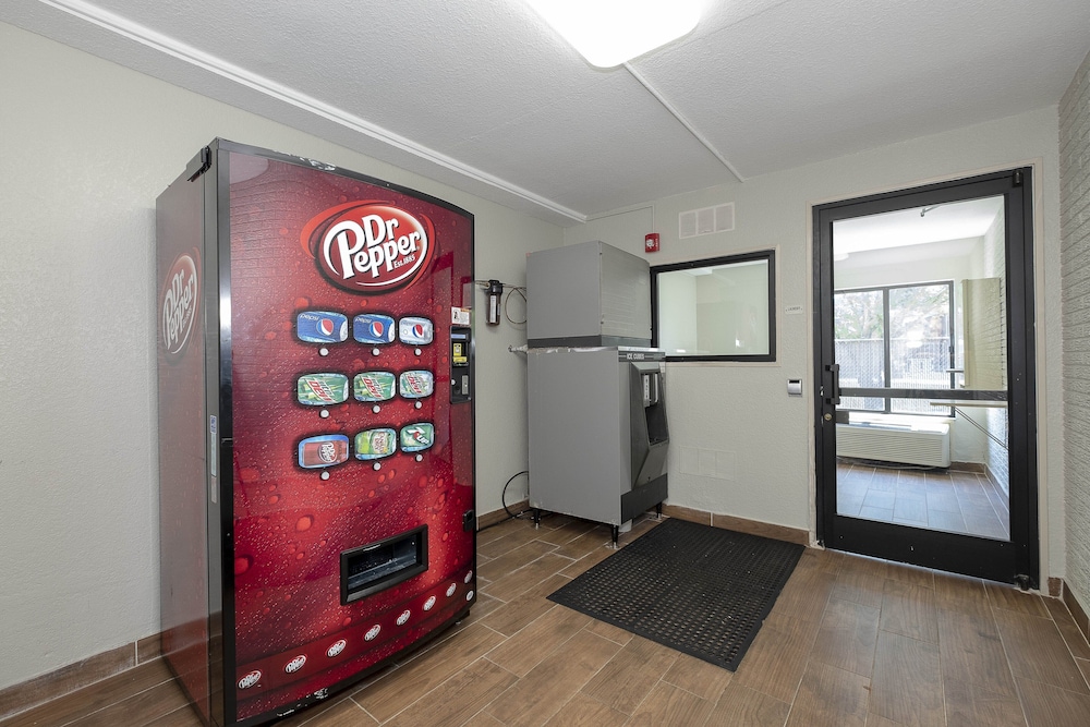 Red Roof Inn Roanoke Rapids - photo 24