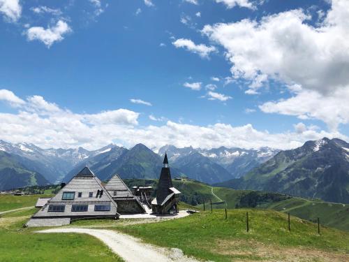 Schneekarhütte in Mayrhofen, Austria