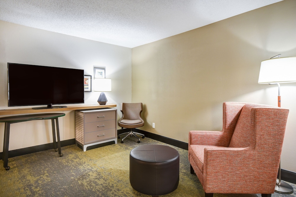 Holiday Inn Allentown Bethlehem - photo 5