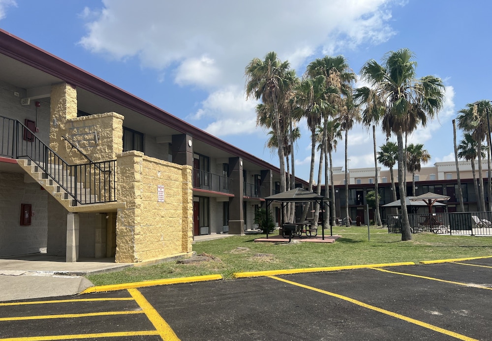 Red Roof Inn Corpus Christi North Near Downtown - photo 19