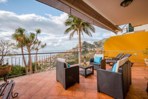 Palm Tree House by Amazing Madeira — 4-Star Luxury Hotel in Camara De Lobos, Portugal