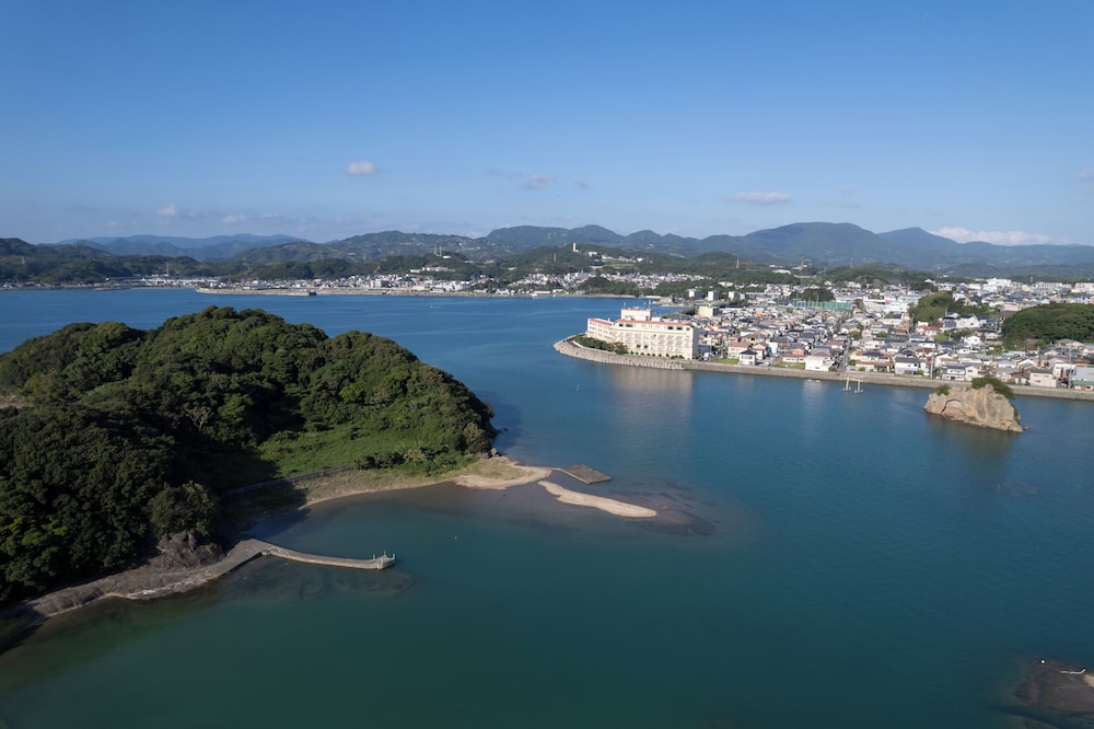 Kamenoi Hotel Kii Tanabe in Tanabe, Japan