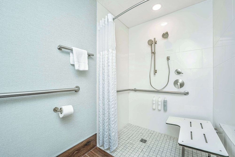 Hilton Garden Inn Charleston Airport - photo 40