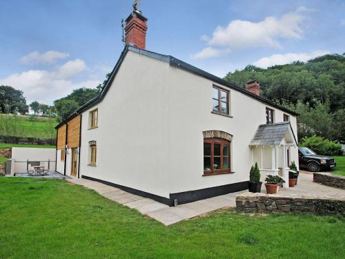 Exmoor Farmhouse — 4-Star Luxury Hotel in Tiverton, United Kingdom