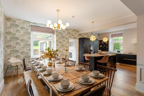 Mainsfield House Luxury group accommodation — 4-Star Luxury Hotel in Settle, United Kingdom