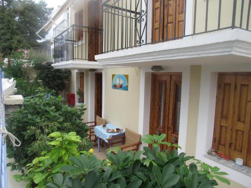 Chryssa Rooms — Symi — photo 2