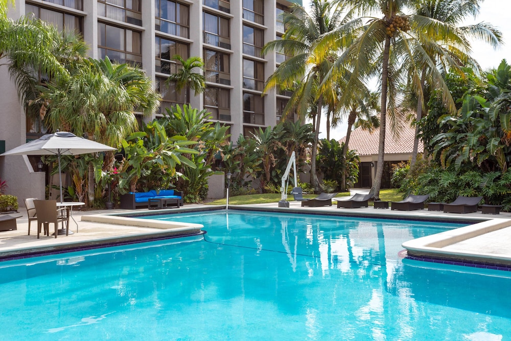 Ramada by Wyndham West Palm Beach Airport