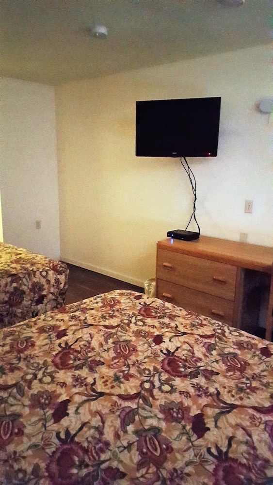 Best Economy Inn n Suites - photo 5