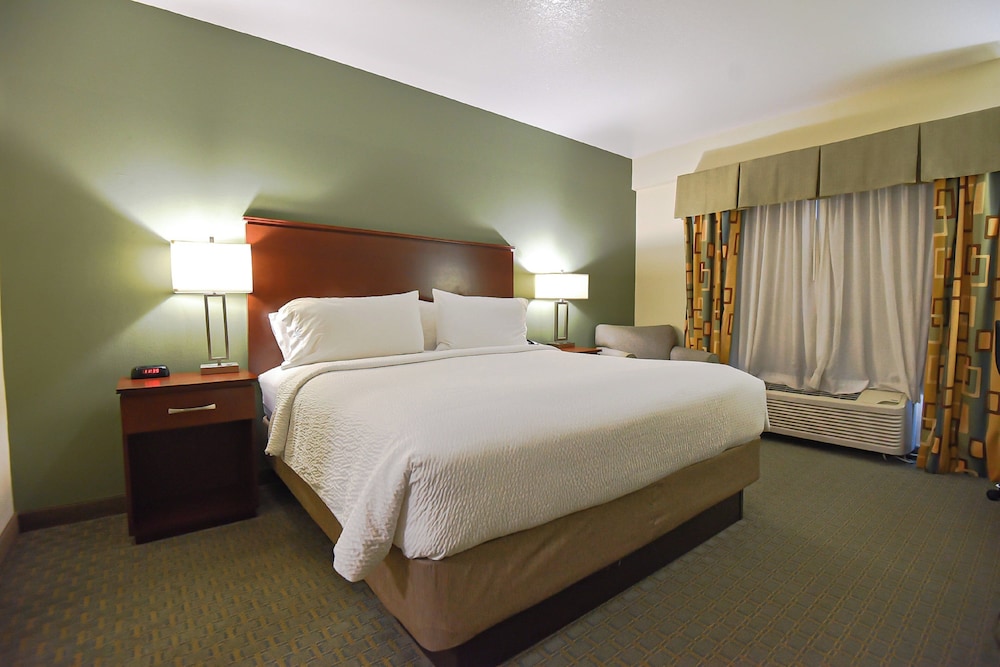 Holiday Inn Express & Suites Cocoa by IHG - photo 40