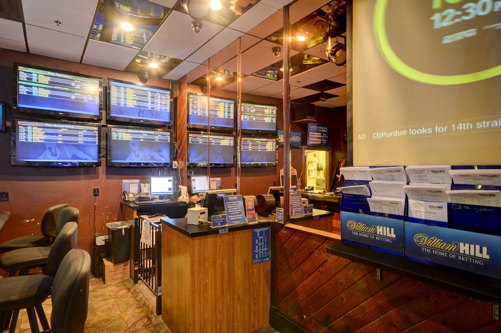 Longhorn Casino & Hotel - photo 32