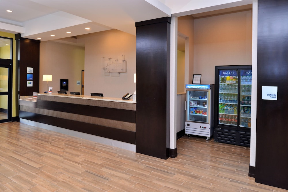 Holiday Inn Express & Suites Austin South by IHG - photo 55