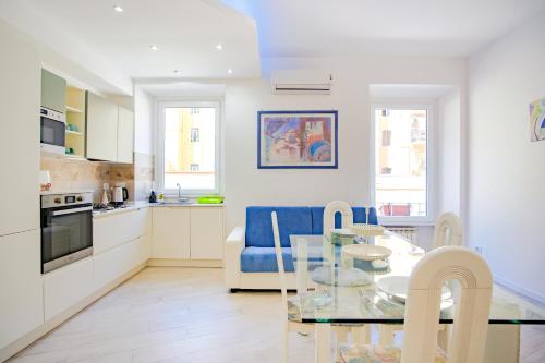 Elegantis Doris Suite Apartment One Minute Walk to Vatican Museums — 4-Star Luxury Hotel in Rome, Italy