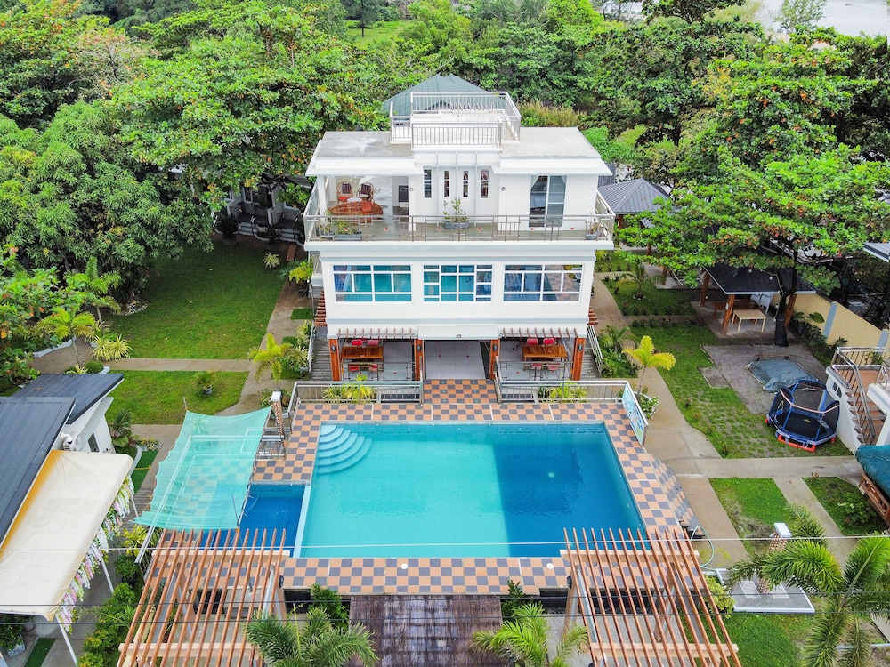 Youhan Beach Resort powered by Cocotel in San Antonio, Philippines