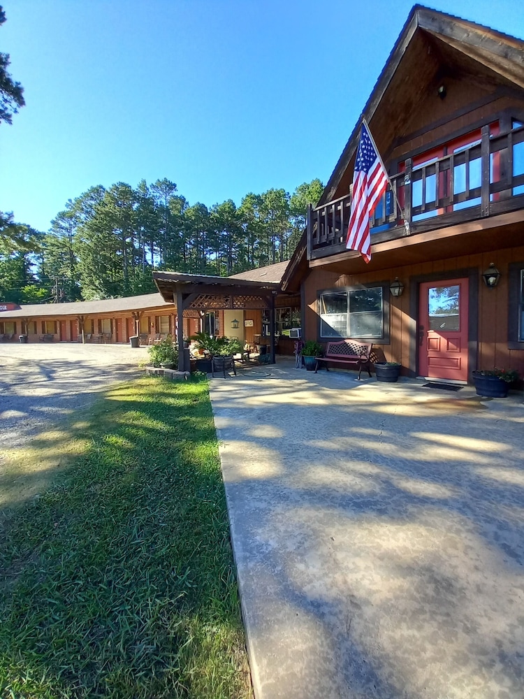 Cedar Falls Motel — hotel in Morrilton