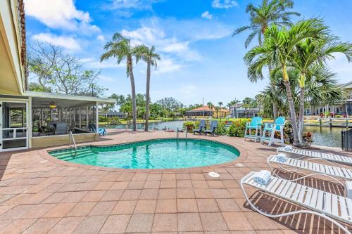 Sand Dollar Cottage 910 — 4-Star Luxury Hotel in Siesta Key, United States