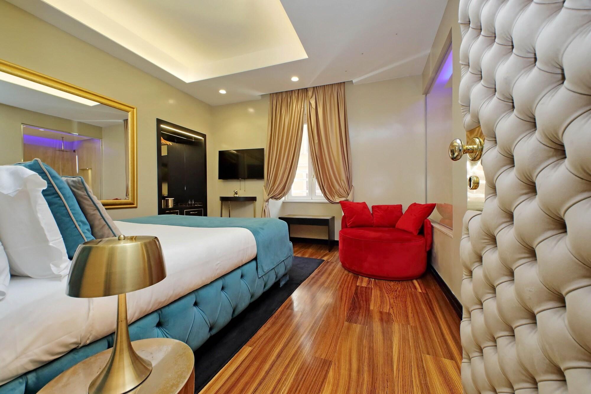 Spanish Gold Edition — 4-Star Luxury Hotel in Rome, Italy